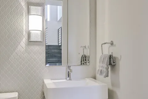 $2,200,000 | 2205 South 3rd Street, Austin, TX 78704