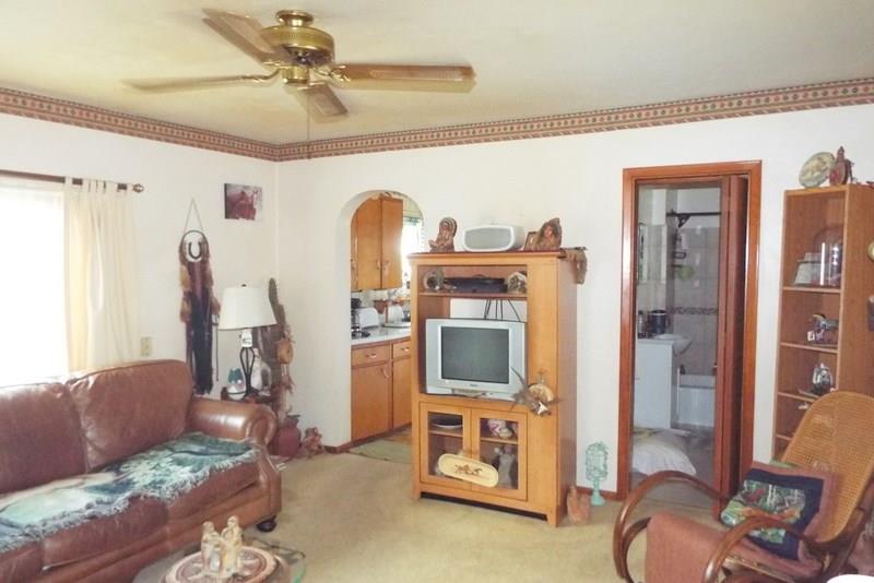 403 Mitchell Avenue Butler, PA 16001 - Photo 7 of 22 Living room