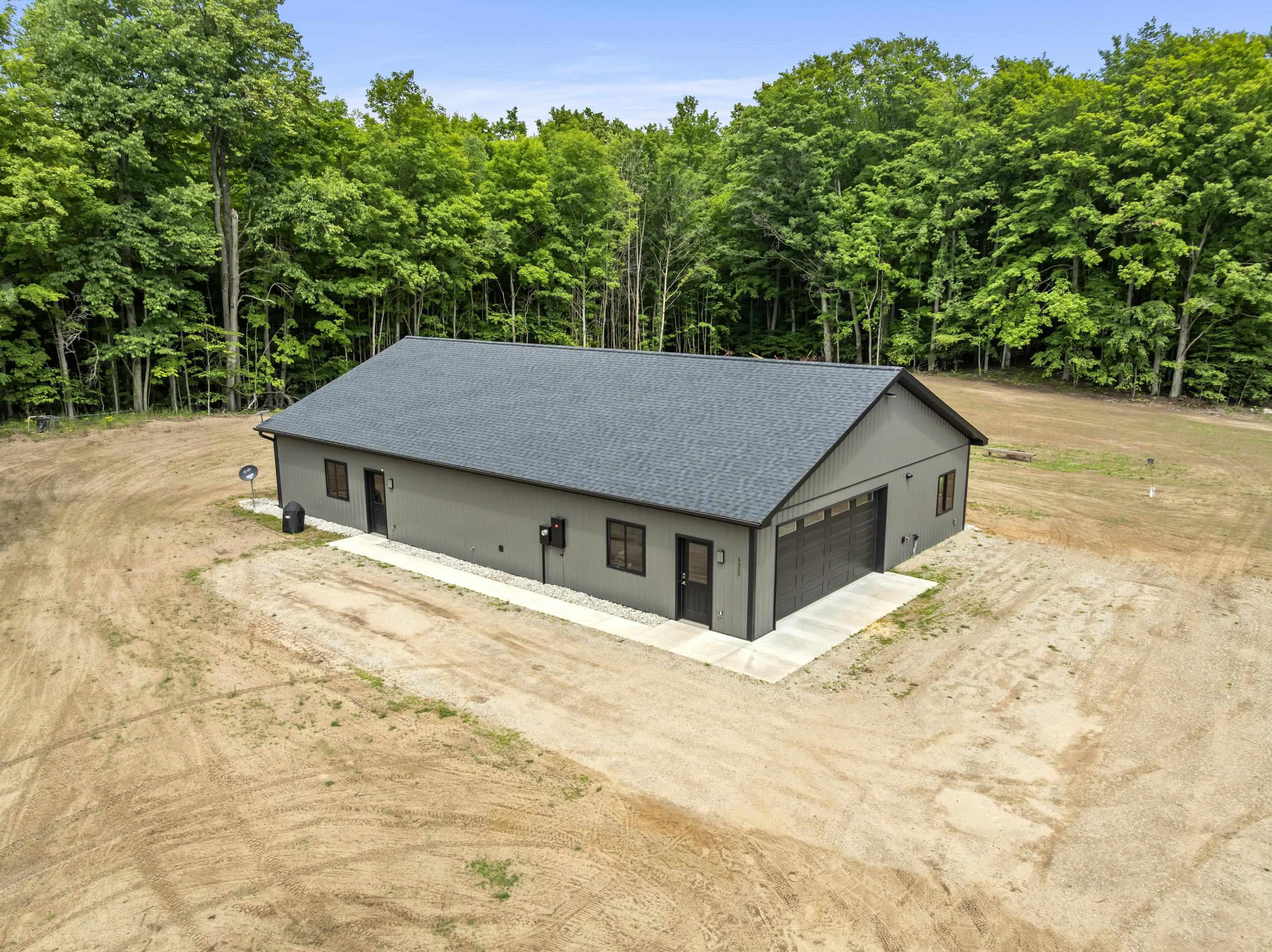 4459 Ely Road Honor, MI 49640 - Photo 6 of 35 1947533-35edf40b-c949-43ae-987b-473ad6e4ad1c.JPG