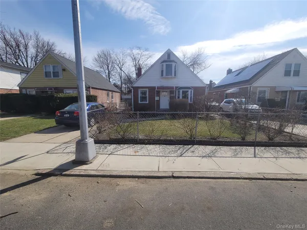 $745,999 | 227-26 113th Drive | Queens Village