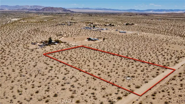 a view of a sky view