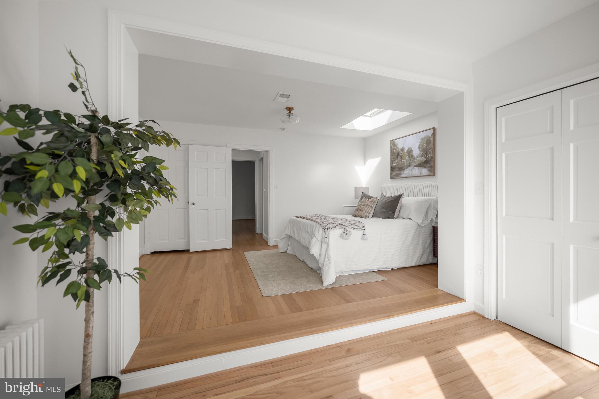 1945 39th Street Northwest Washington, DC 20007 - Photo 11 of 29