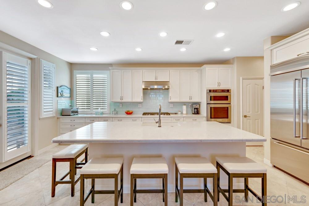 126 Channel Road Carlsbad, CA 92011 - Photo 3 of 25