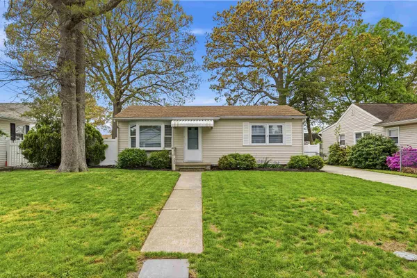 $535,000 | 220 Village, Villas, NJ 08251