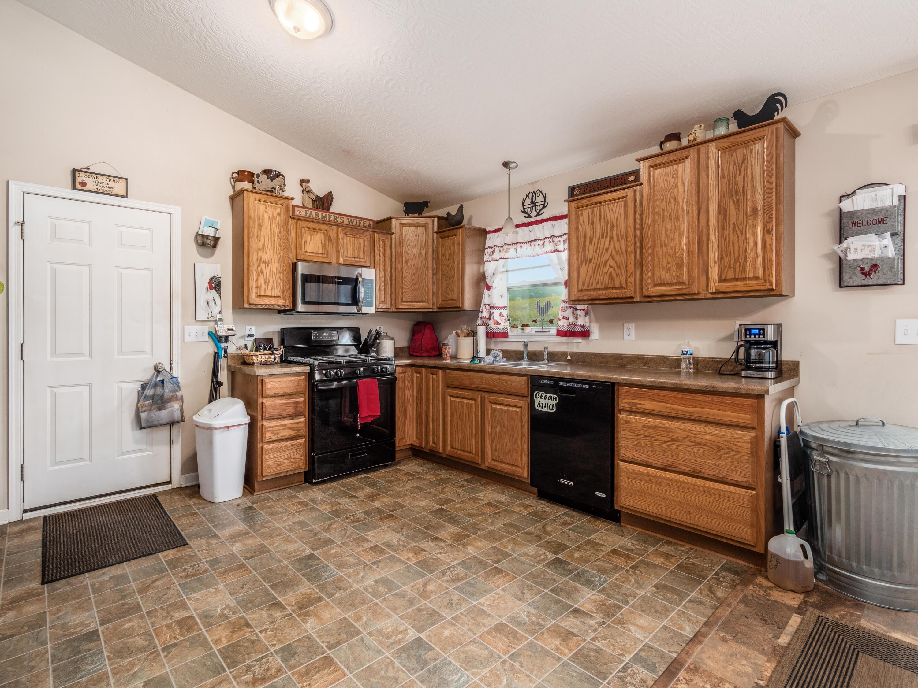 12296 Flint Ridge Road Heath, OH 43056 - Photo 7 of 36 10-z 12296 Flint Ridge037