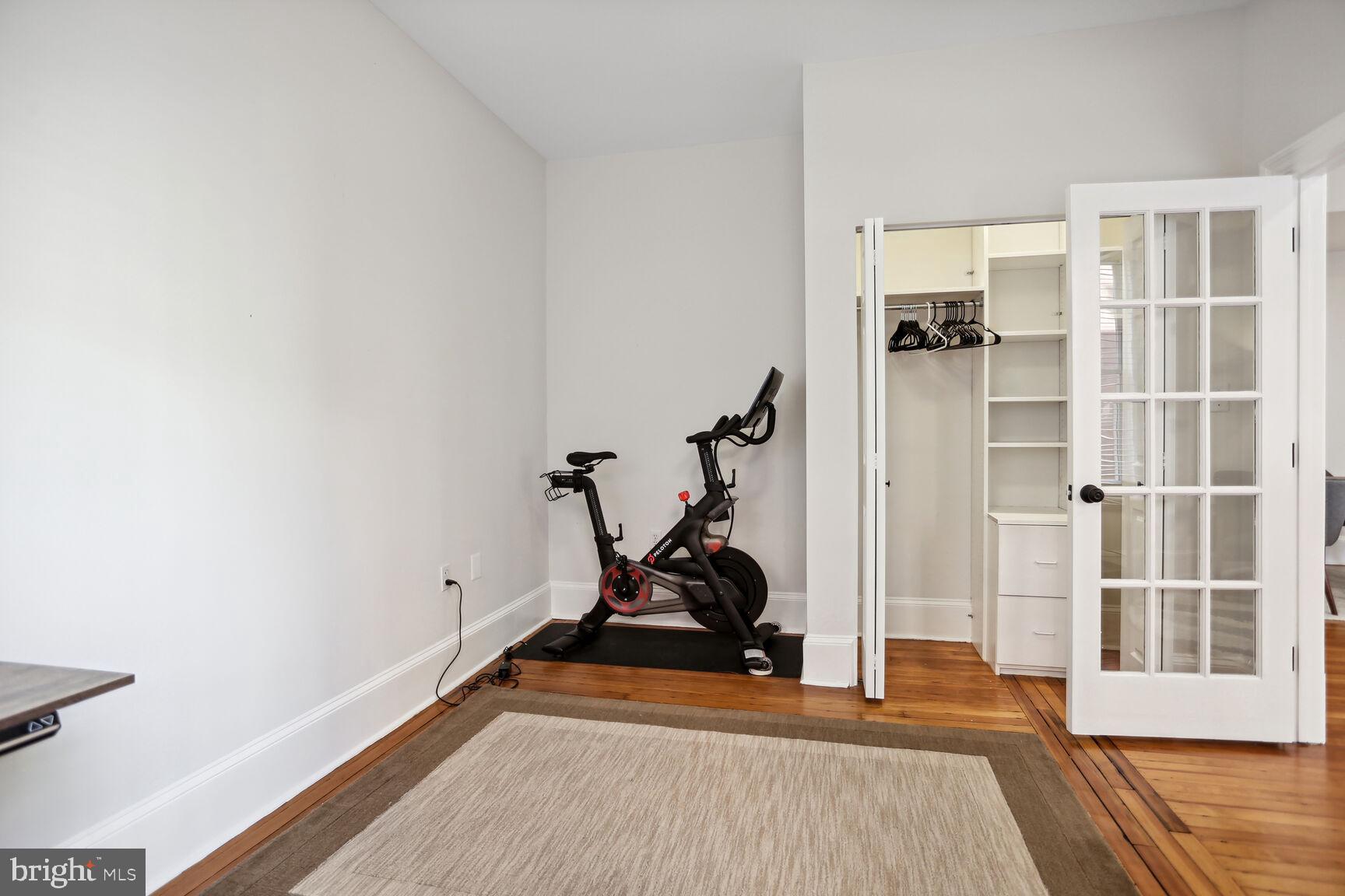 1423 R Street Northwest, Unit 205 Washington, DC 20009 - Photo 18 of 20