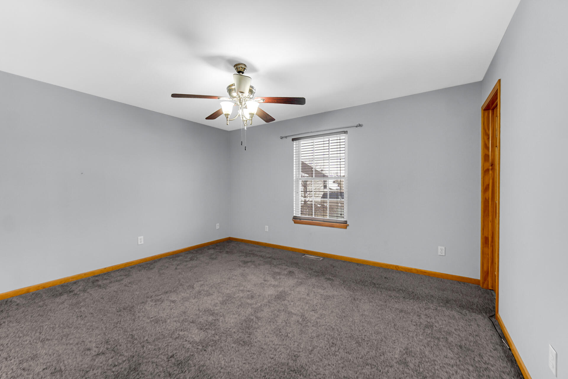 196 Spring View Drive Porter, IN 46304 - Photo 16 of 30 1920x1280