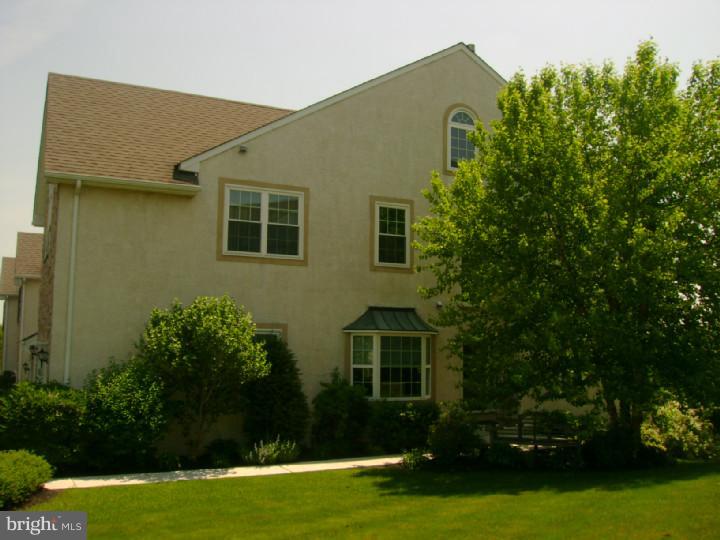 4541 Old Oak Road Doylestown, PA 18902 - Photo 3 of 22 Gallery Image 3