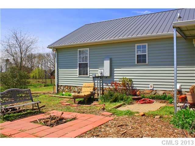 3224 River Road Lincolnton, NC 28092 - Photo 11 of 12 Gallery Image 11