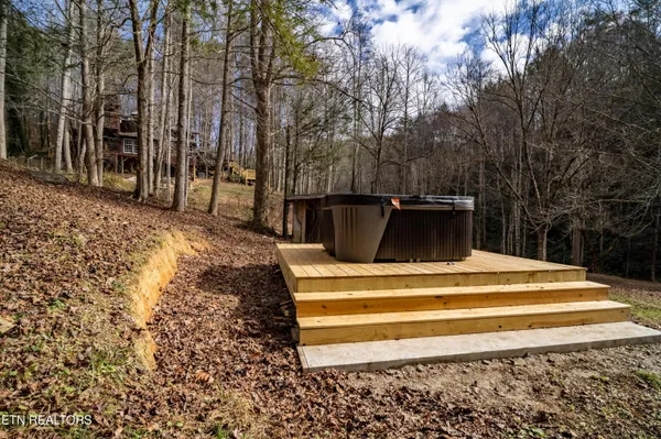 $320,000 | 915 Newcomb Branch Way, Cosby, TN 37722