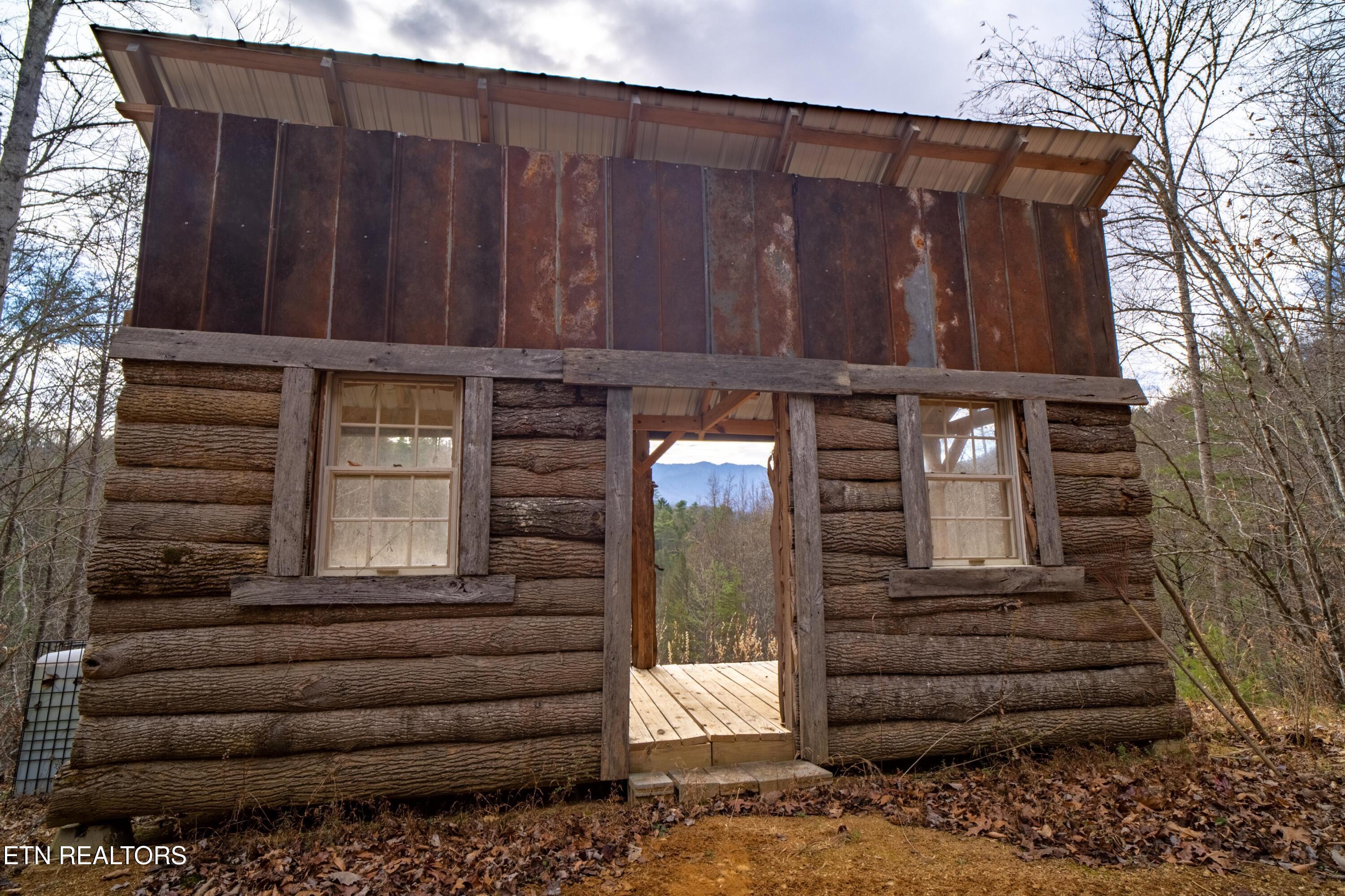 915 Newcomb Branch Way Cosby, TN 37722 - Photo 23 of 31 A7305214-HDR