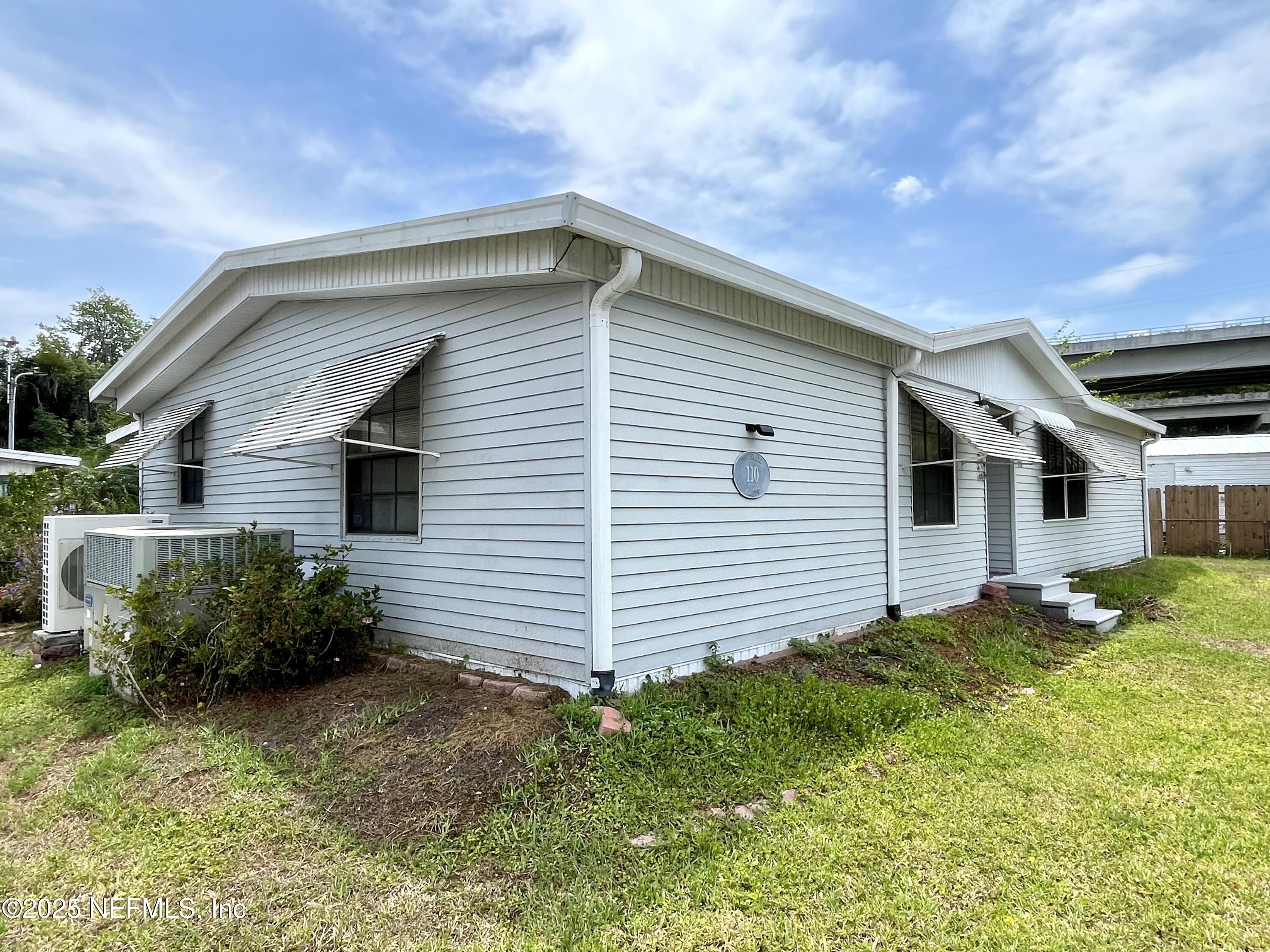 110 Mulberry Street Satsuma, FL 32189 - Photo 2 of 25 Front of home