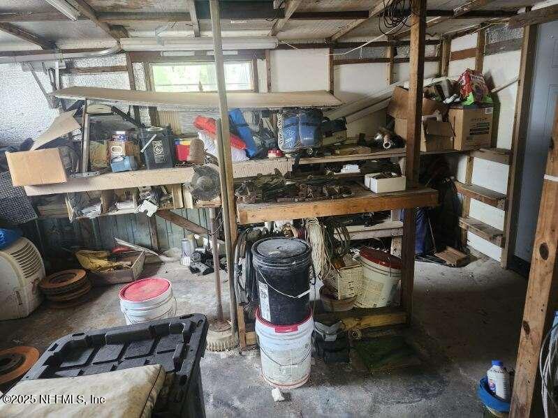 110 Mulberry Street Satsuma, FL 32189 - Photo 23 of 25 Inside shop