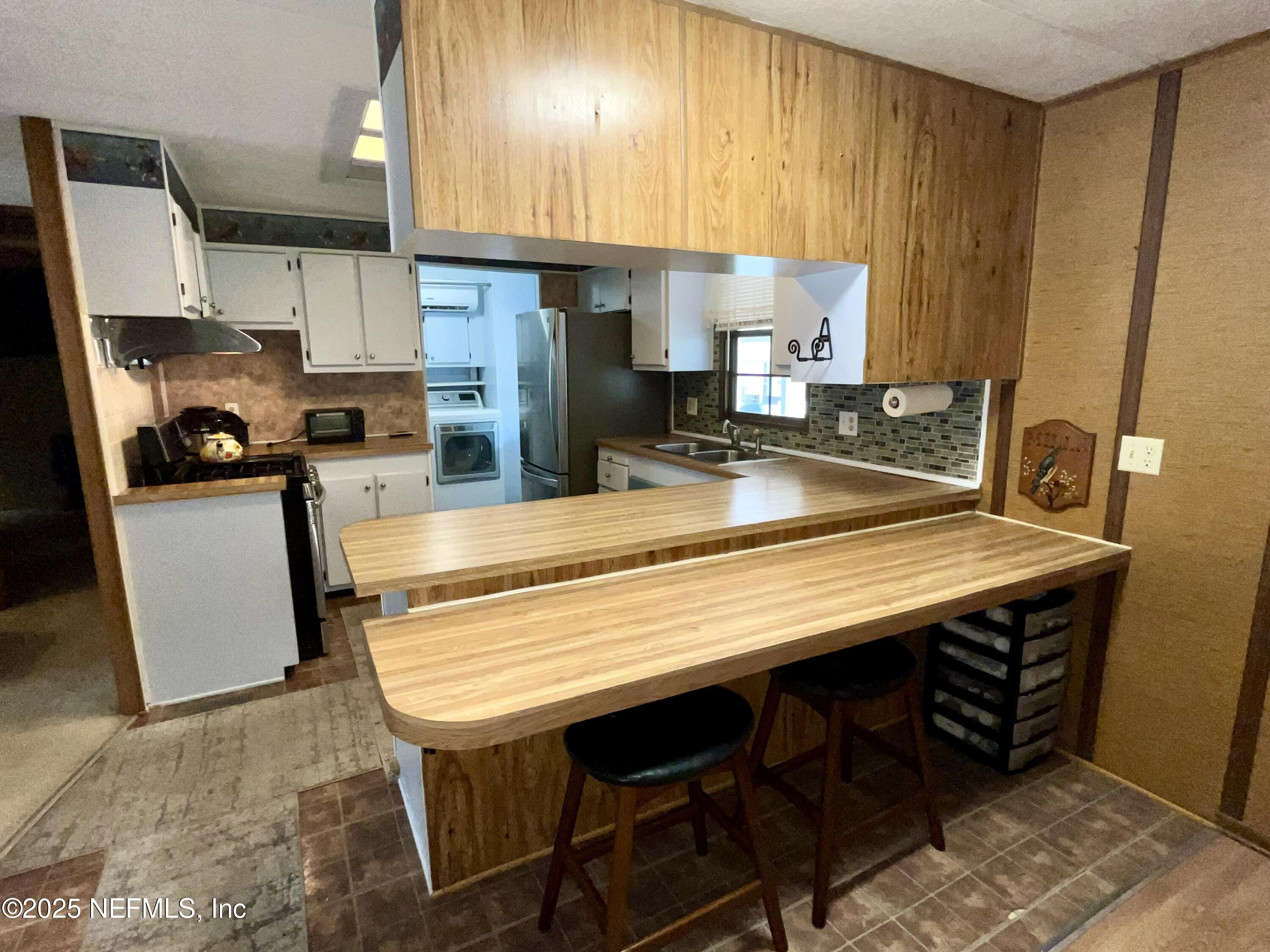 110 Mulberry Street Satsuma, FL 32189 - Photo 8 of 25 Kitchen