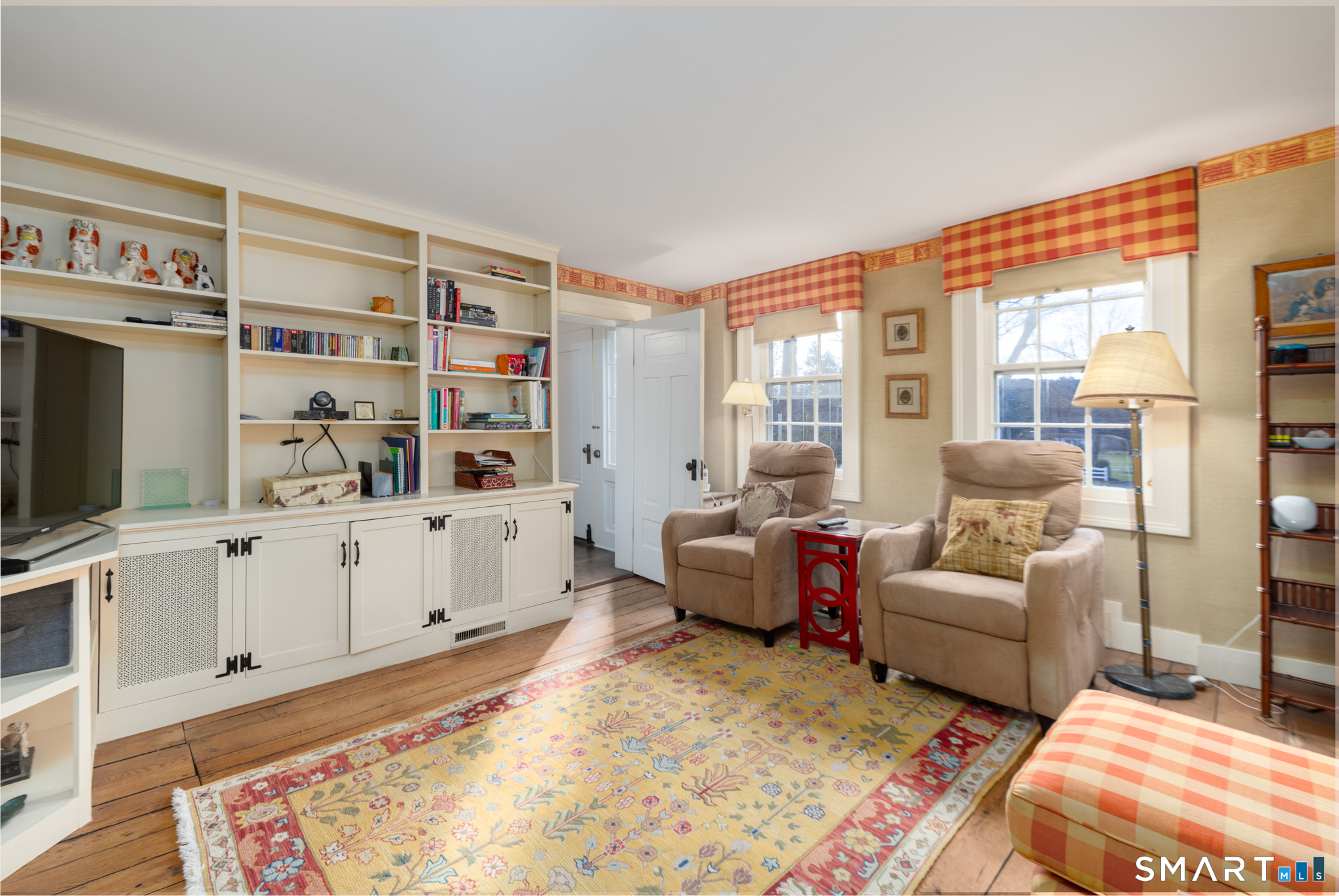 58 Good Hill Road Woodbury, CT 06798 - Photo 15 of 40 Solid Built-Ins