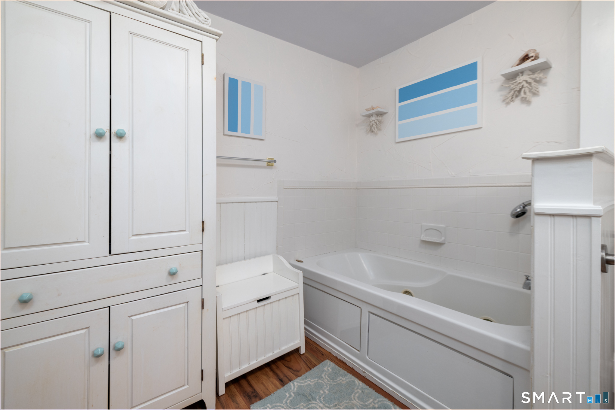 58 Good Hill Road Woodbury, CT 06798 - Photo 28 of 40 Primary Full-Bath