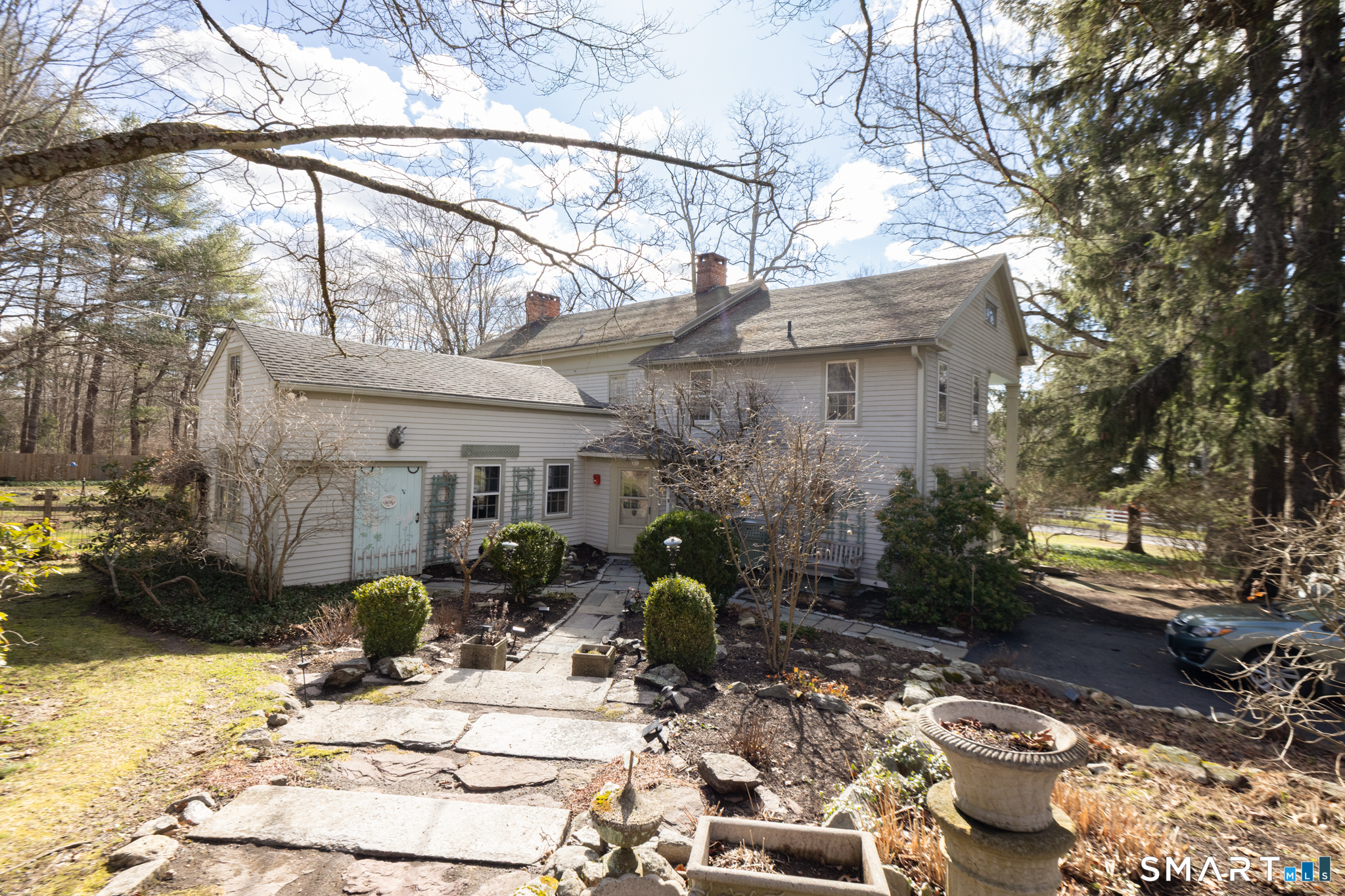 58 Good Hill Road Woodbury, CT 06798 - Photo 35 of 40 Side Entrance Garden