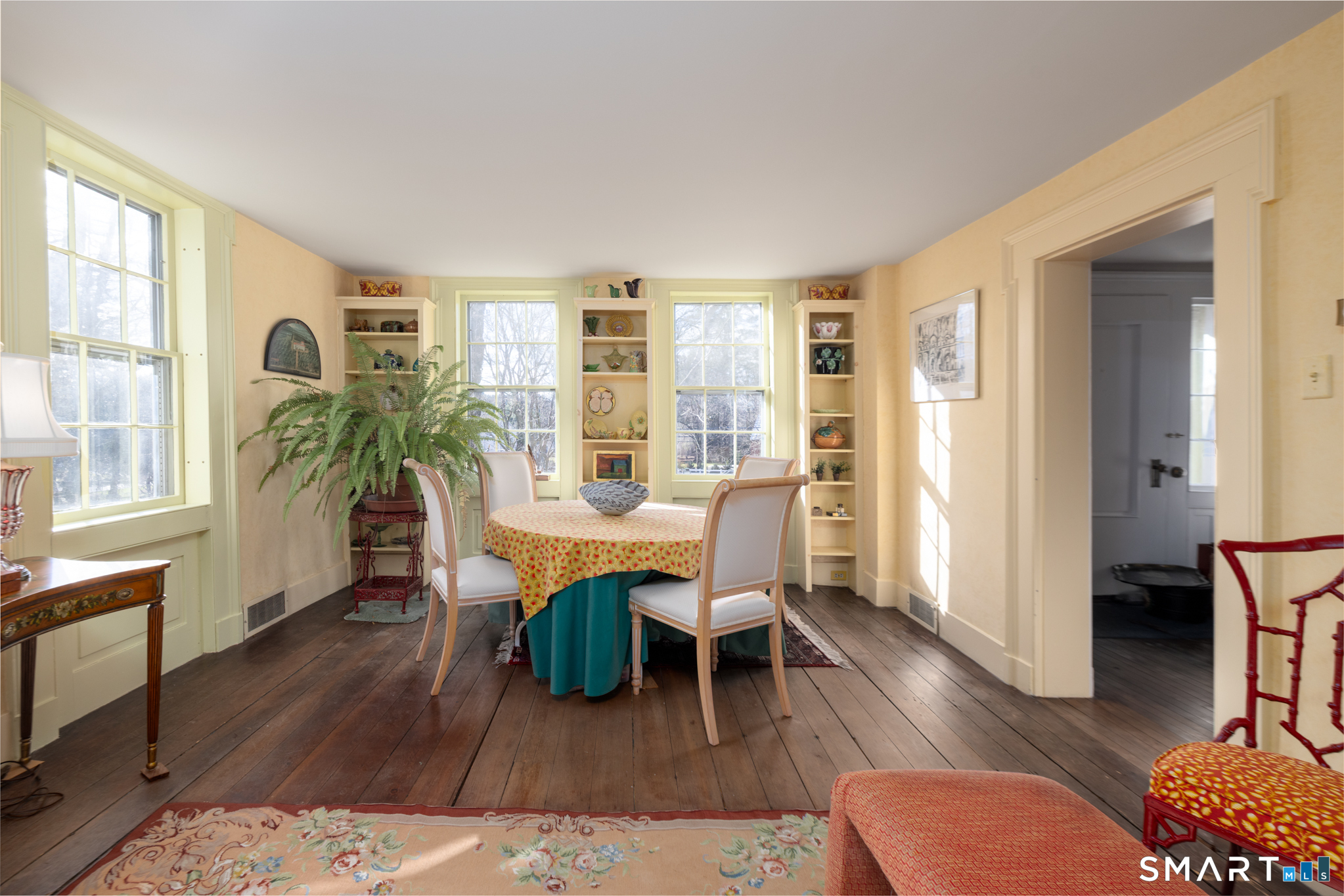 58 Good Hill Road Woodbury, CT 06798 - Photo 8 of 40 Formal Living Room with Built-Ins