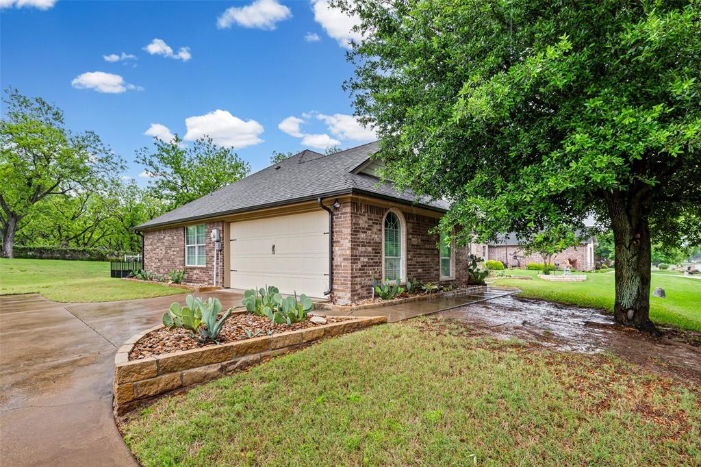 9417 Ravenswood Road Granbury, TX 76049 - Photo 2 of 39