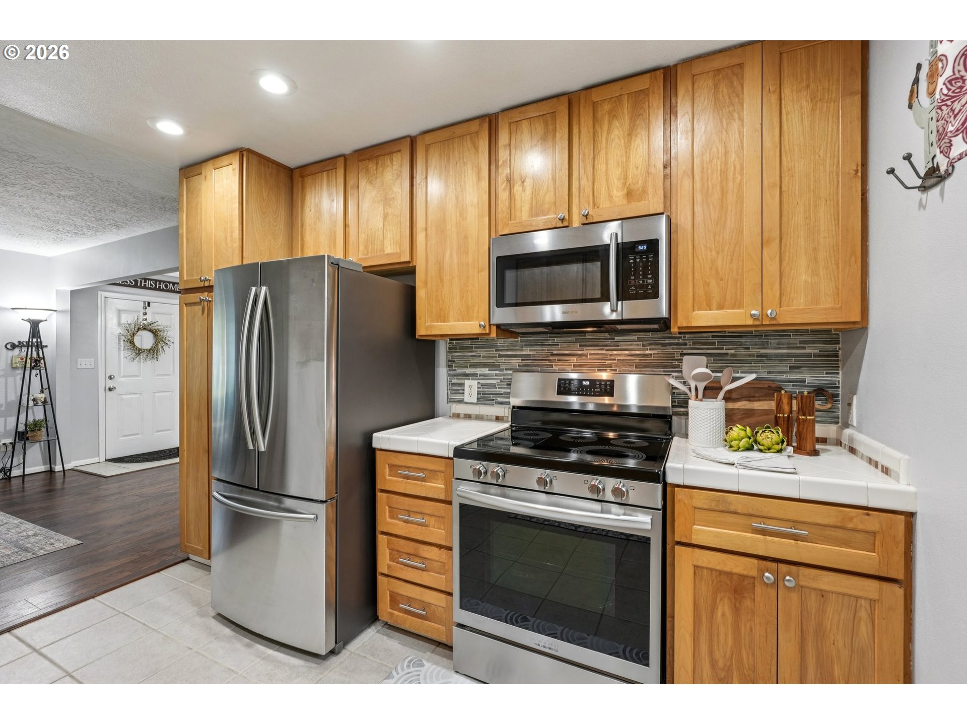 12905 Southwest Walker Road Beaverton, OR 97005 - Photo 14 of 28