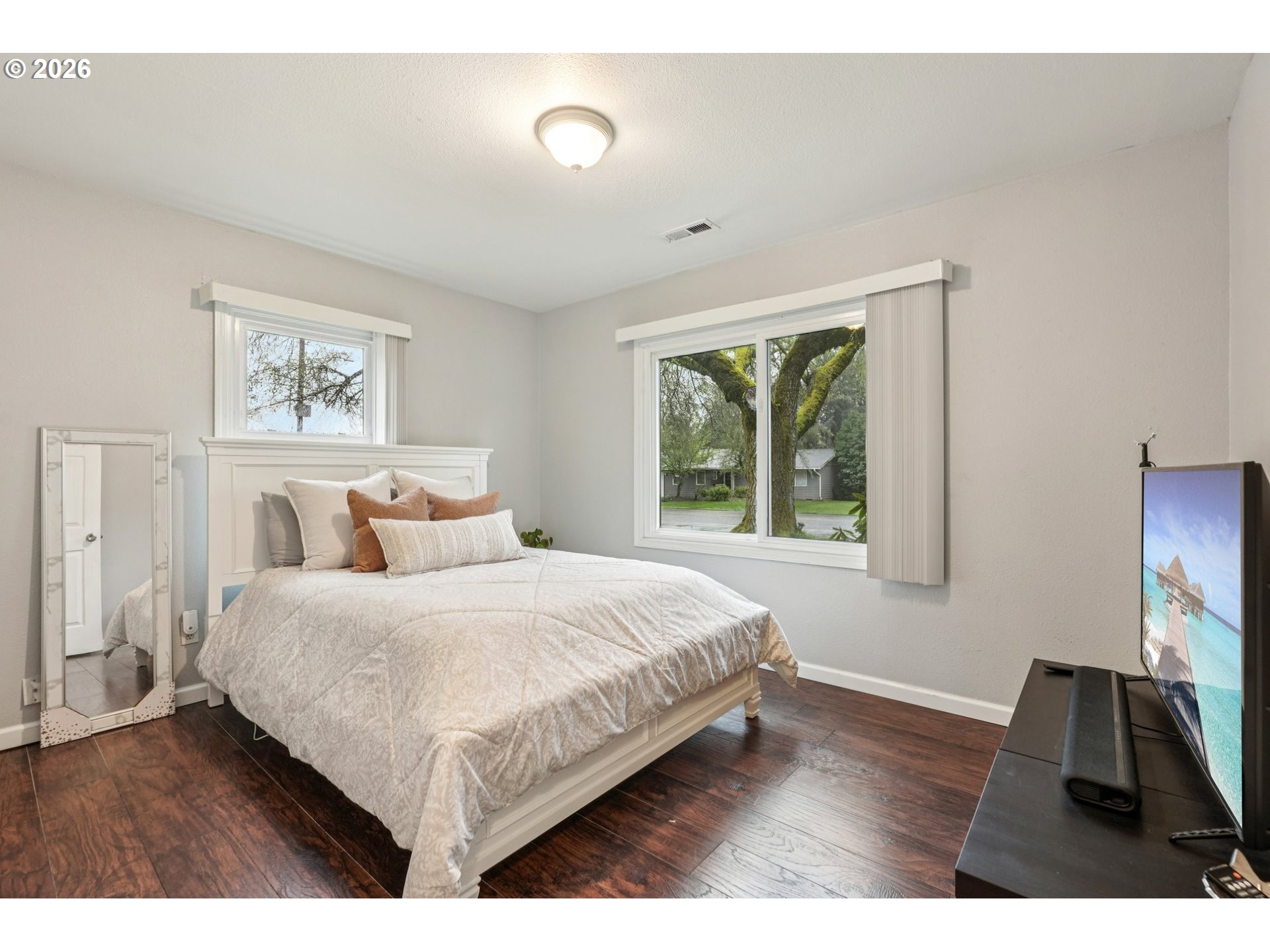 12905 Southwest Walker Road Beaverton, OR 97005 - Photo 15 of 28