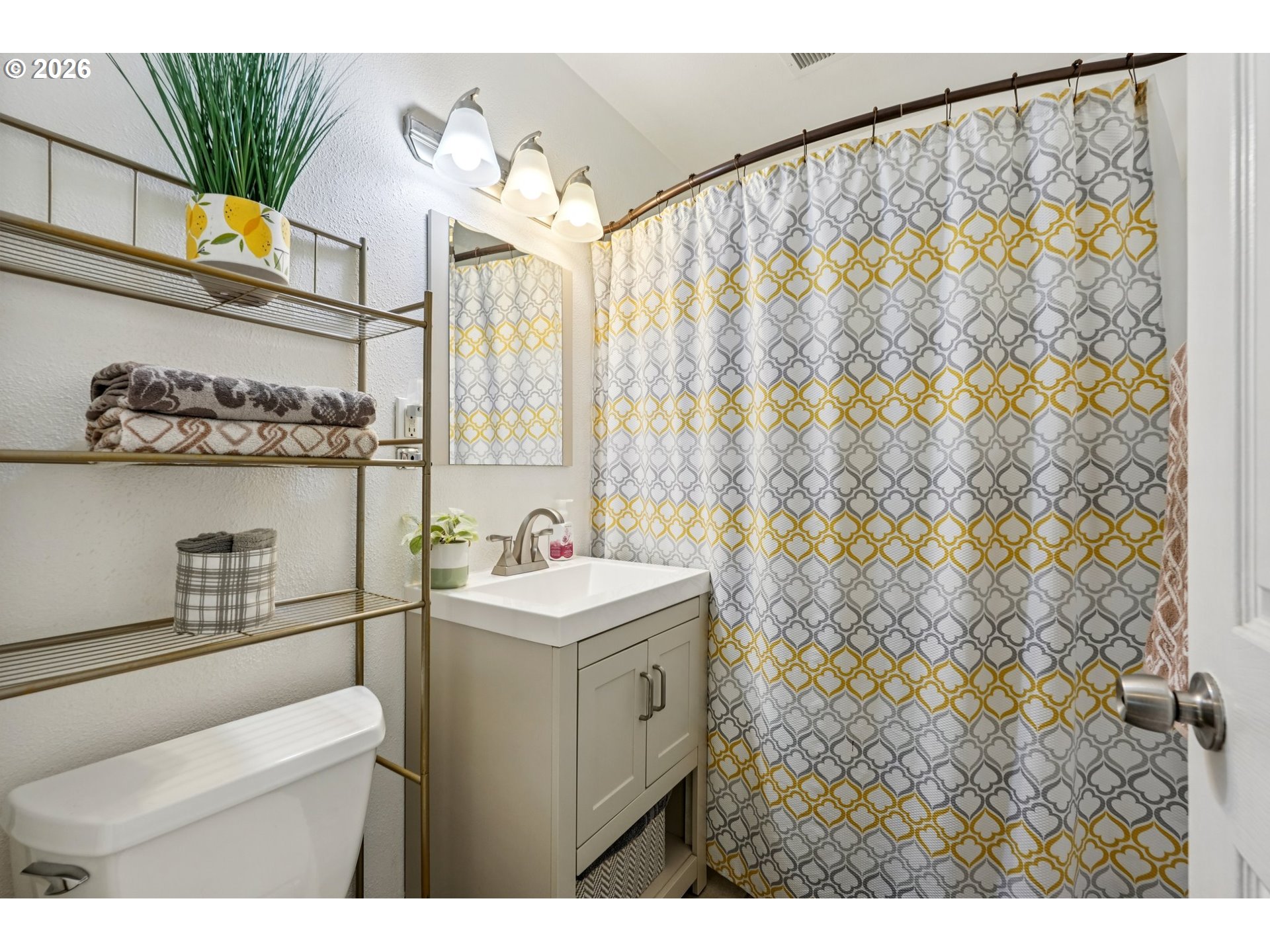 12905 Southwest Walker Road Beaverton, OR 97005 - Photo 17 of 28