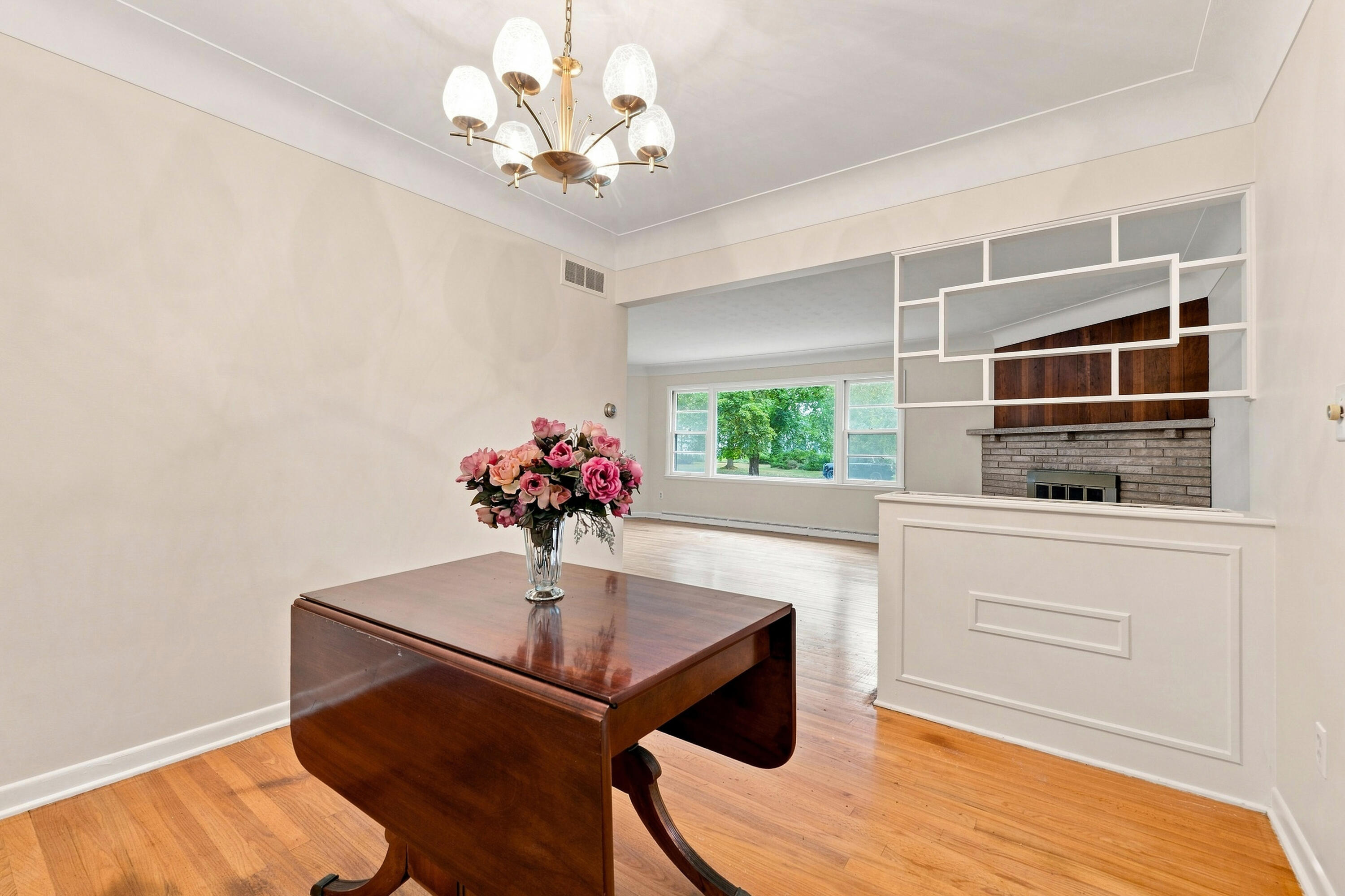4342 Old Colony Road Kalamazoo, MI 49008 - Photo 6 of 28 DSC07507