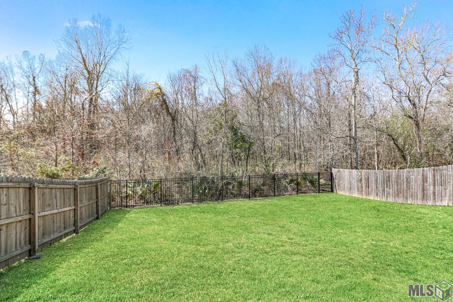 8934 Falling Oak Drive Baton Rouge, LA 70817 - Photo 12 of 13 Gallery Image 12