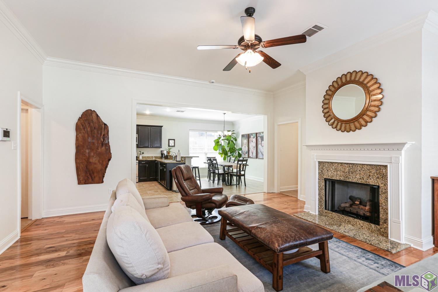 8934 Falling Oak Drive Baton Rouge, LA 70817 - Photo 3 of 13 Gallery Image 3
