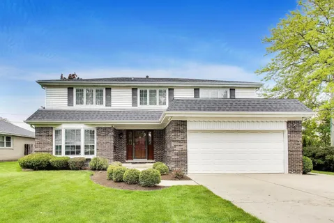 $800,000 | 1626 Barberry Lane, Mount Prospect, IL 60056