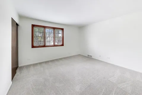 $800,000 | 1626 Barberry Lane, Mount Prospect, IL 60056