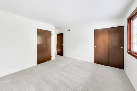 $800,000 | 1626 Barberry Lane, Mount Prospect, IL 60056