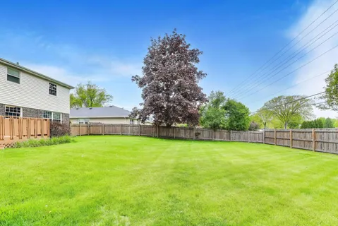 $800,000 | 1626 Barberry Lane, Mount Prospect, IL 60056
