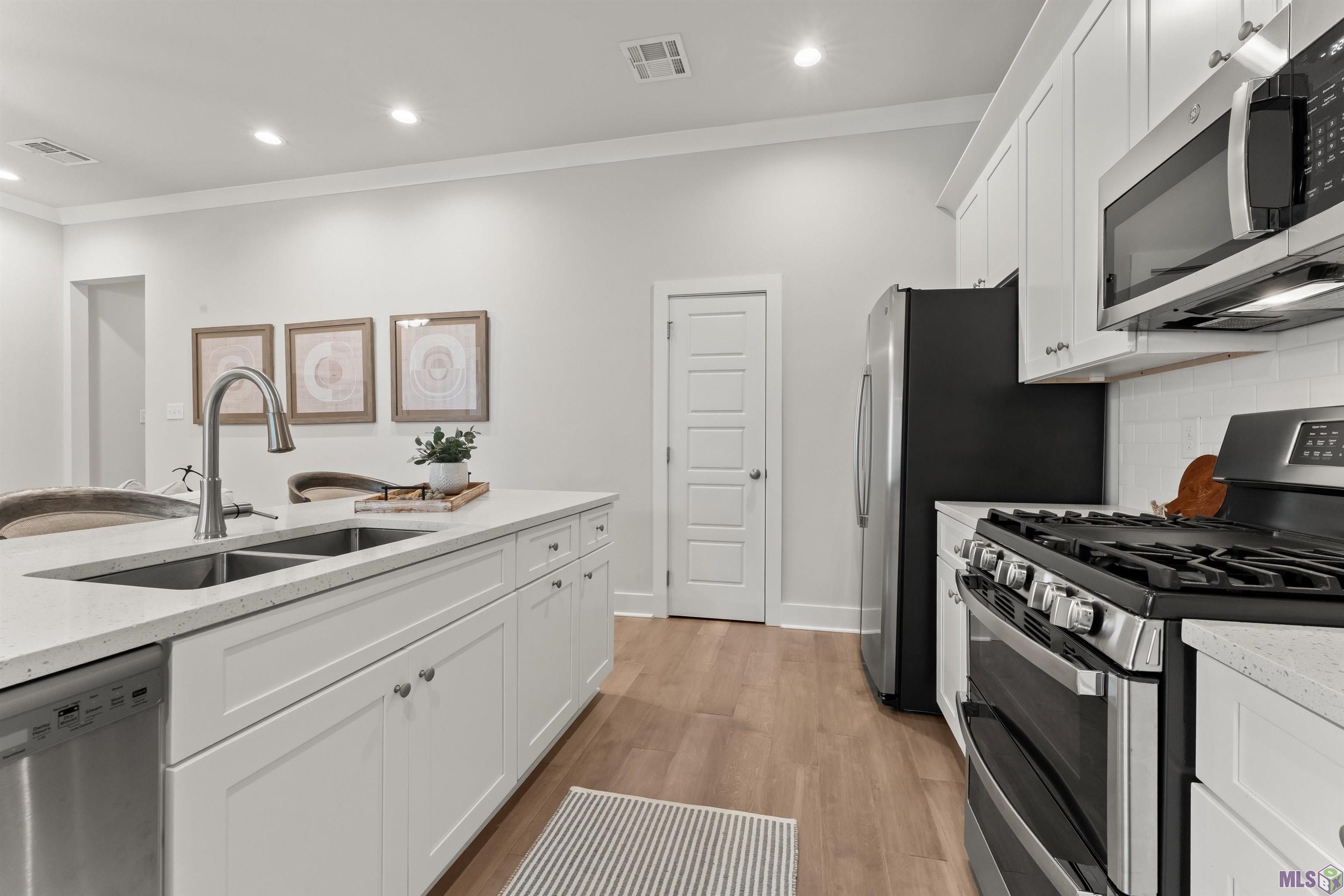 10152 The Grove Boulevard Baton Rouge, LA 70836 - Photo 13 of 29