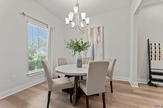 $320,000 | 10152 The Grove Boulevard, Baton Rouge, LA 70836