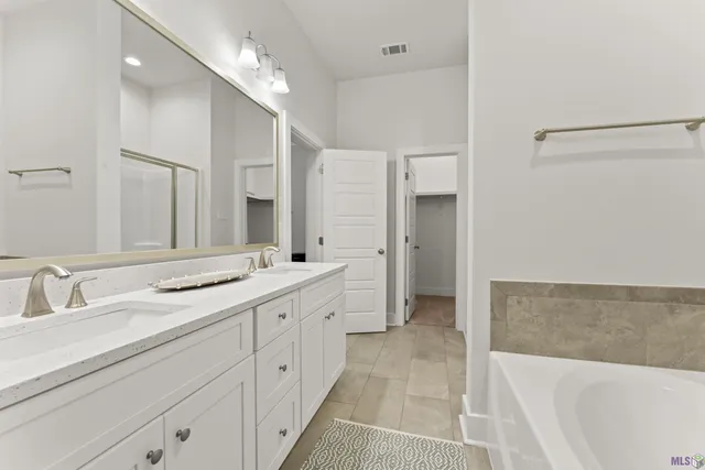 $320,000 | 10152 The Grove Boulevard, Baton Rouge, LA 70836