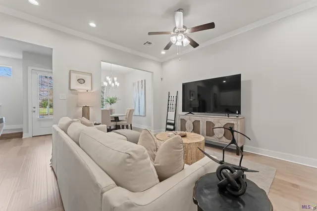 $320,000 | 10152 The Grove Boulevard, Baton Rouge, LA 70836