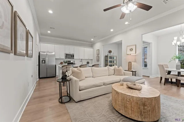 $320,000 | 10152 The Grove Boulevard, Baton Rouge, LA 70836