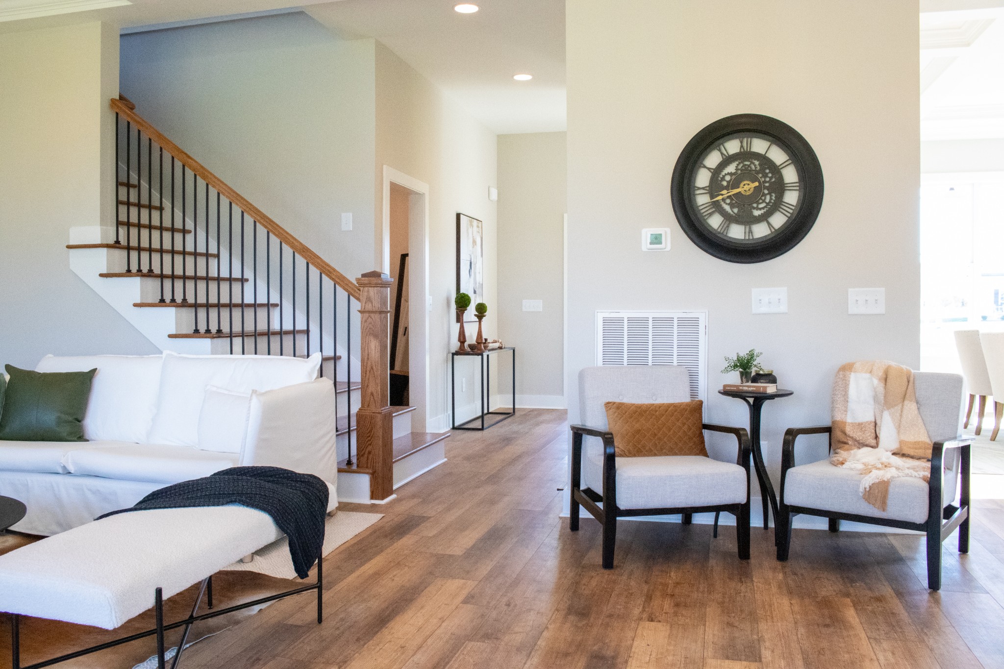 5708 Mullendore Court Murfreesboro, TN 37127 - Photo 11 of 47 a view of a livingroom with furniture and wooden floor