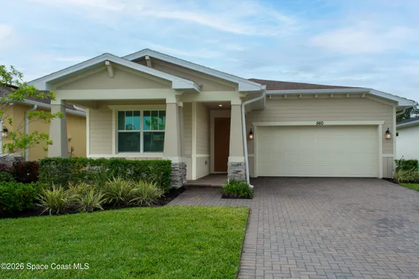$359,900 | 560 Veridian Circle Northwest, Palm Bay, FL 32907