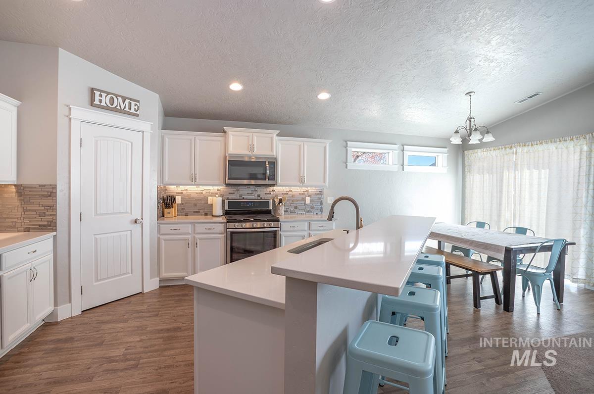 1153 East Shady Ridge Drive Kuna, ID 83634 - Photo 6 of 28