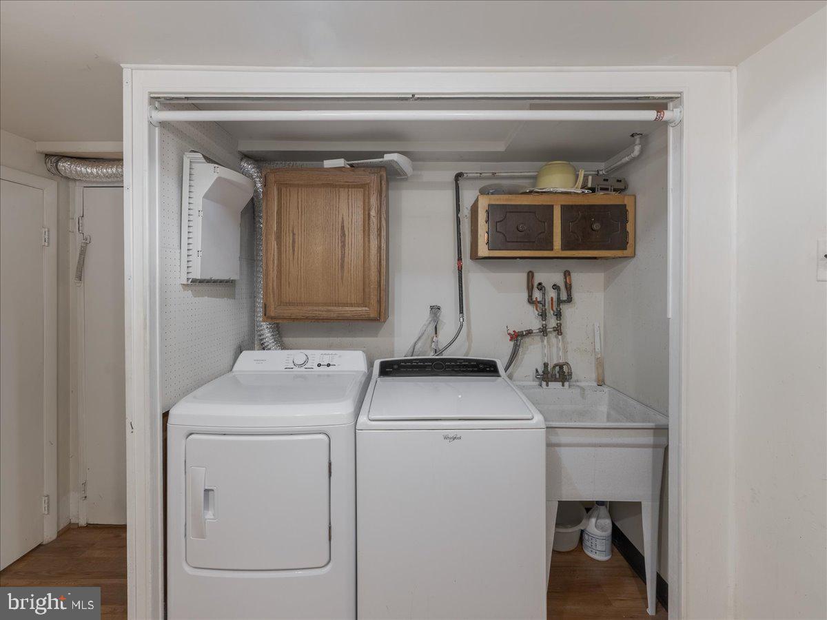 3249 Byberry Road Philadelphia, PA 19154 - Photo 26 of 28 a utility room with dryer and washer