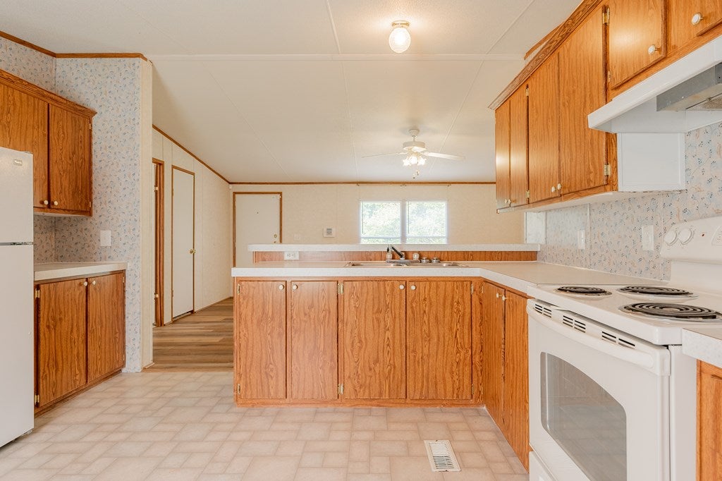 228 South Greever Street Rural Retreat, VA 24368 - Photo 14 of 47 Gallery Image 14