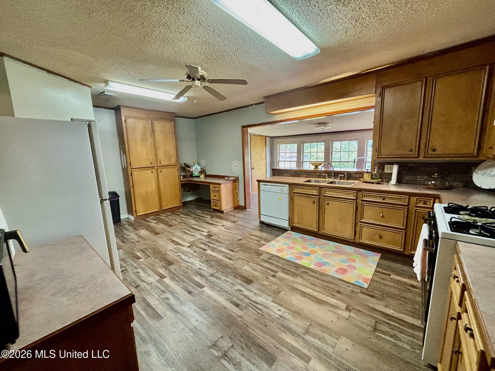 166 West Lexie Road Tylertown, MS 39667 - Photo 8 of 20 IMG_5074