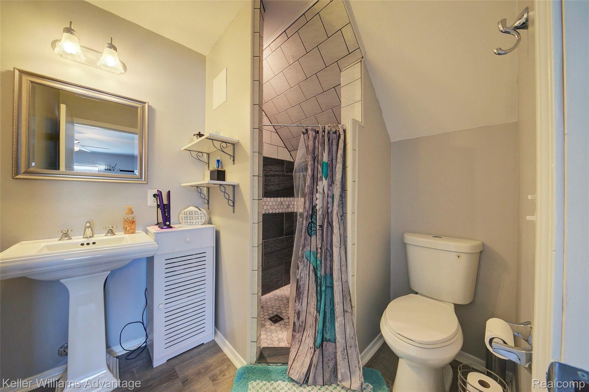 23760 Carleton West Road Belleville, MI 48111 - Photo 25 of 41 4H8A1871_2_3.jpg
