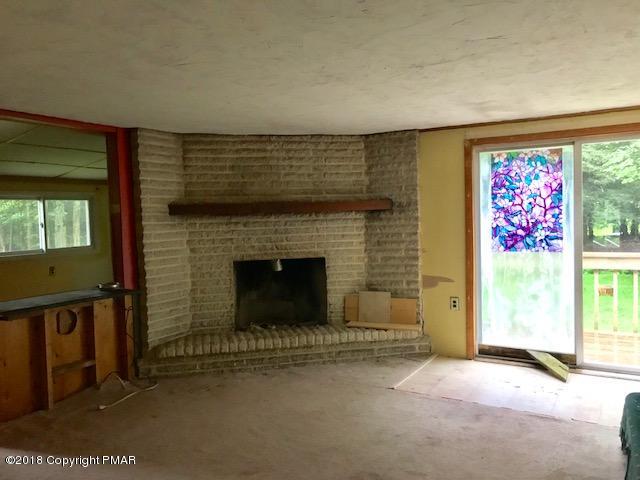 203 Mailbox Road Pocono Lake, PA 18347 - Photo 5 of 7 livingroom