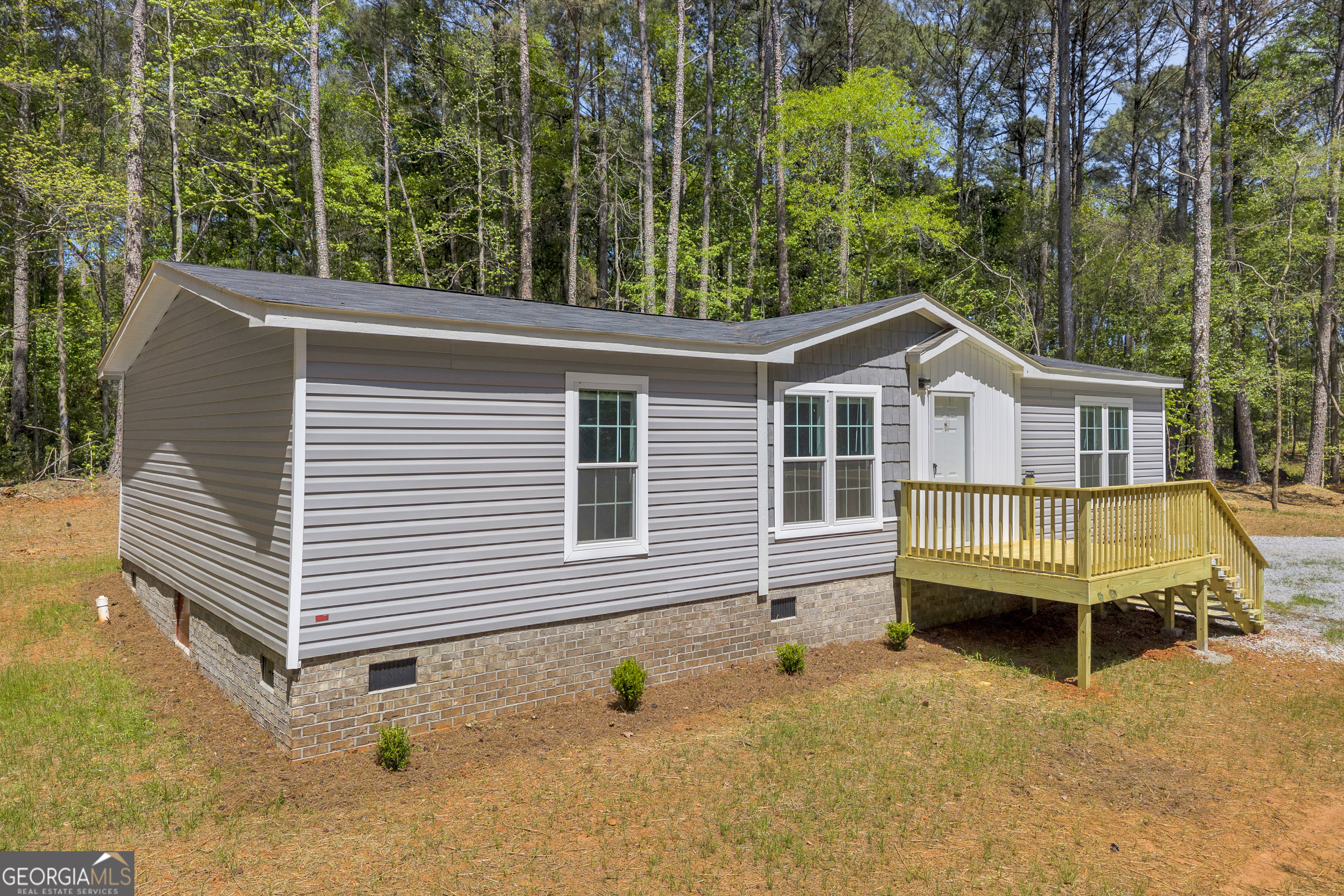 138 Shiloh Church Road Dewy Rose, GA 30634 - Photo 3 of 39