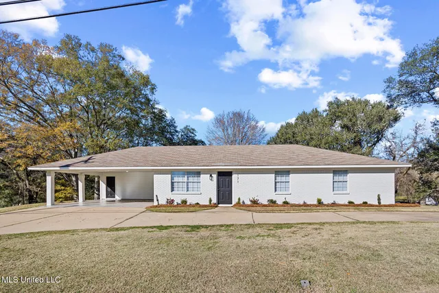 $224,900 | 171 Dupree Street, Raymond, MS 39154