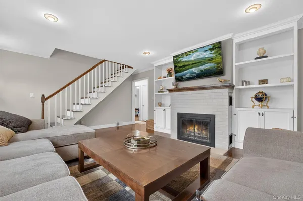 $459,900 | 1359 Highway 82, Hopewell Junction, NY 12533