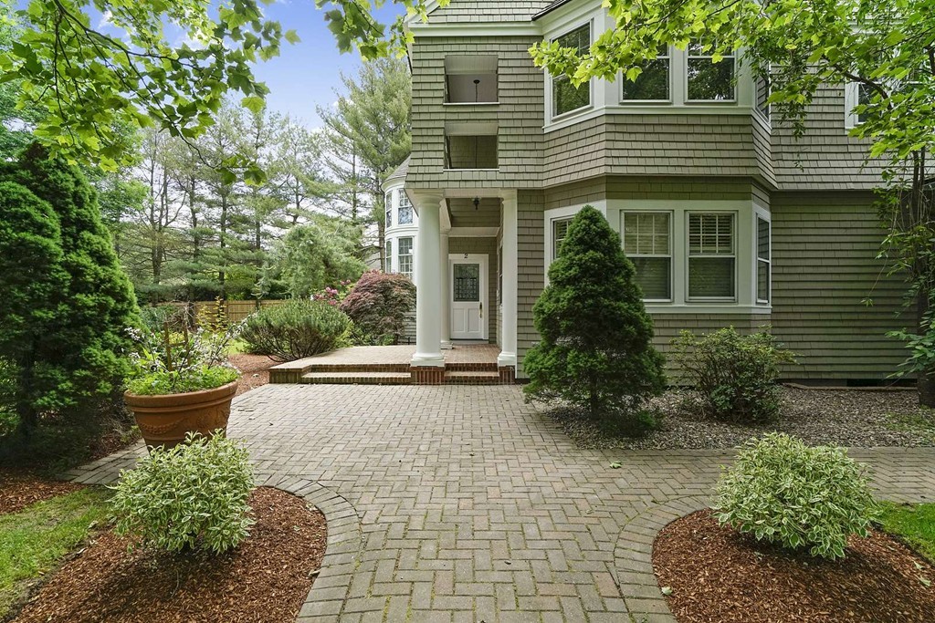 2 Hampton Road Lexington, MA 02421 - Photo 2 of 30 front view of a house